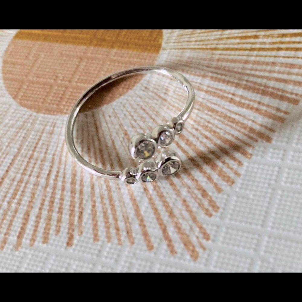 Modern Graduated Bubble Ring